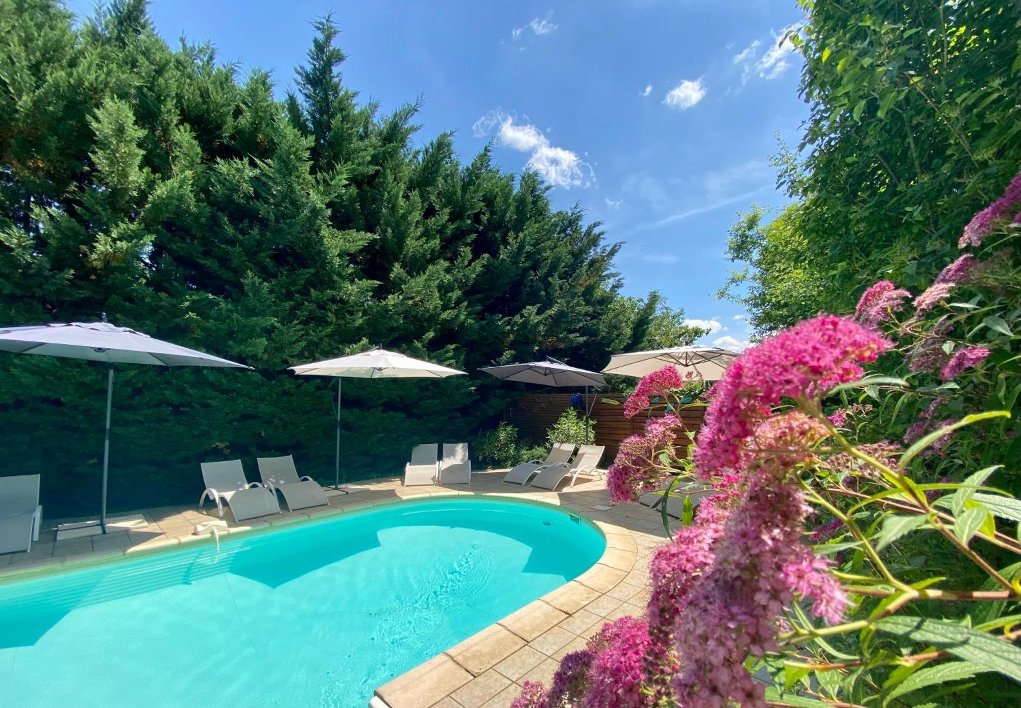 Ô Clair de Lune chambres d'hôtes climatisées à Sarlat - parking privé -piscine chauffée - espace bien-être avec Spa Sarlat-la-Canéda Exterior foto