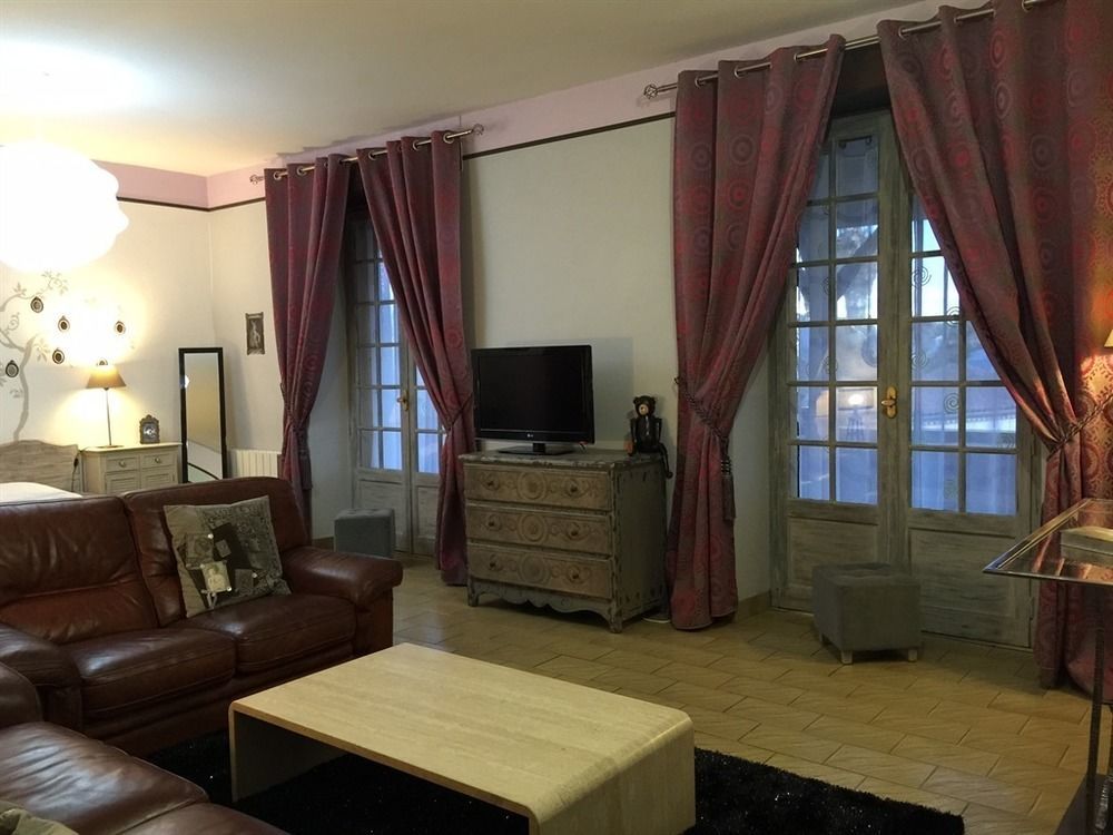 Ô Clair de Lune chambres d'hôtes climatisées à Sarlat - parking privé -piscine chauffée - espace bien-être avec Spa Sarlat-la-Canéda Exterior foto